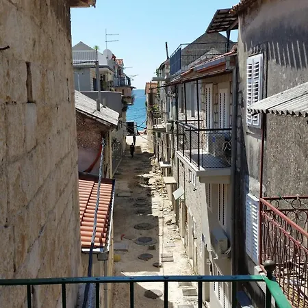 Volat Beaches Daire Kastela