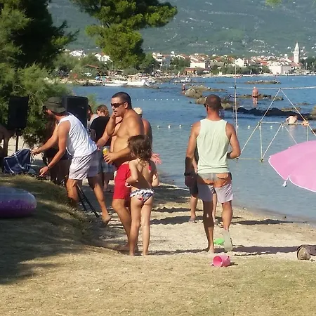 Volat Beaches * Kaštela